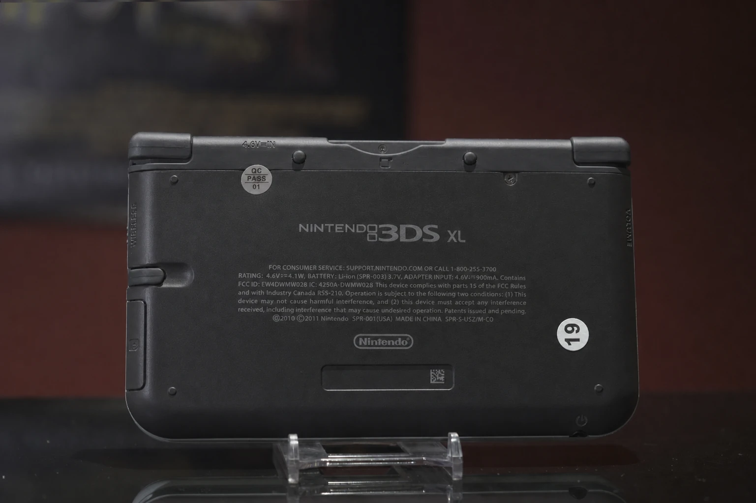 Nintendo 3DS XL — view 3