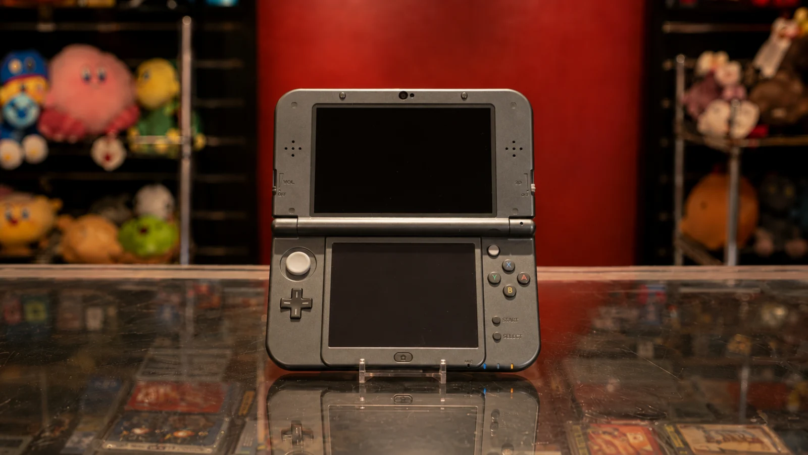 New Nintendo 3DS XL — view 2